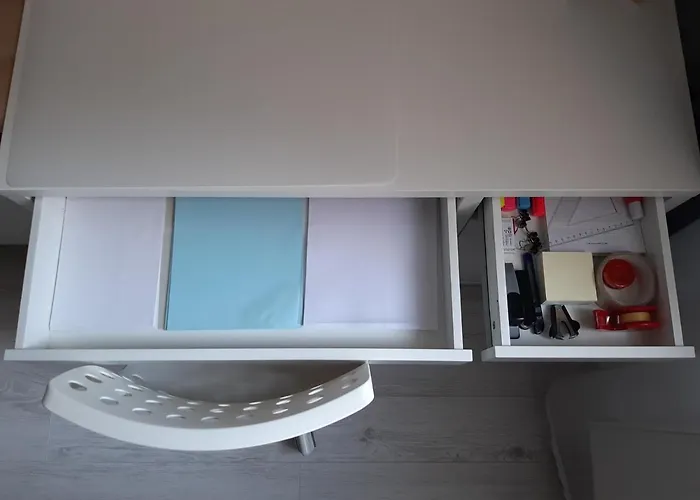 Light House Apartment *